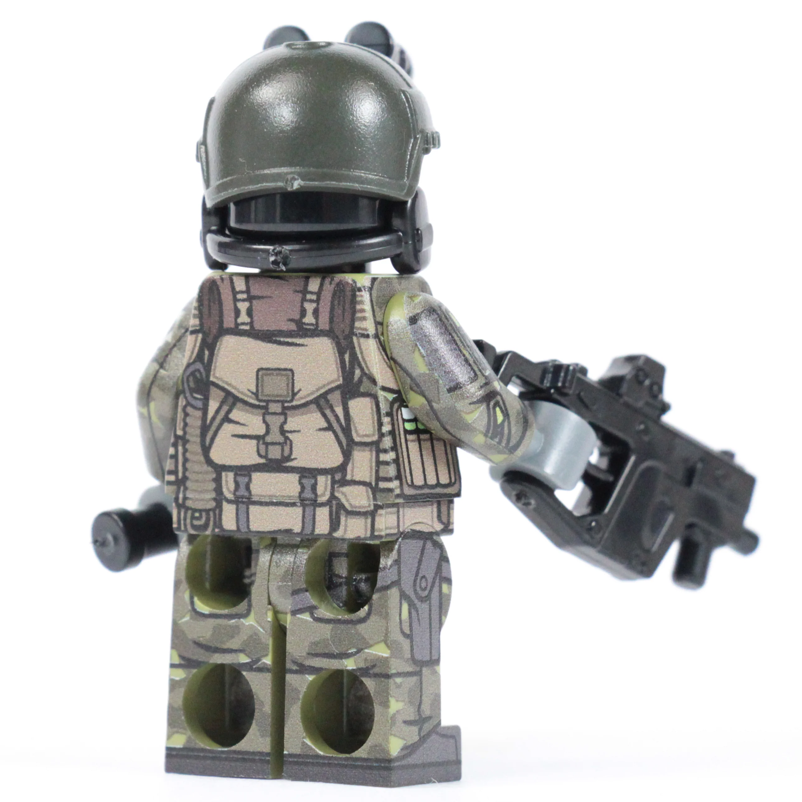Armada Engineer V6 - LIMITED EDITION 1/72 - Image 3