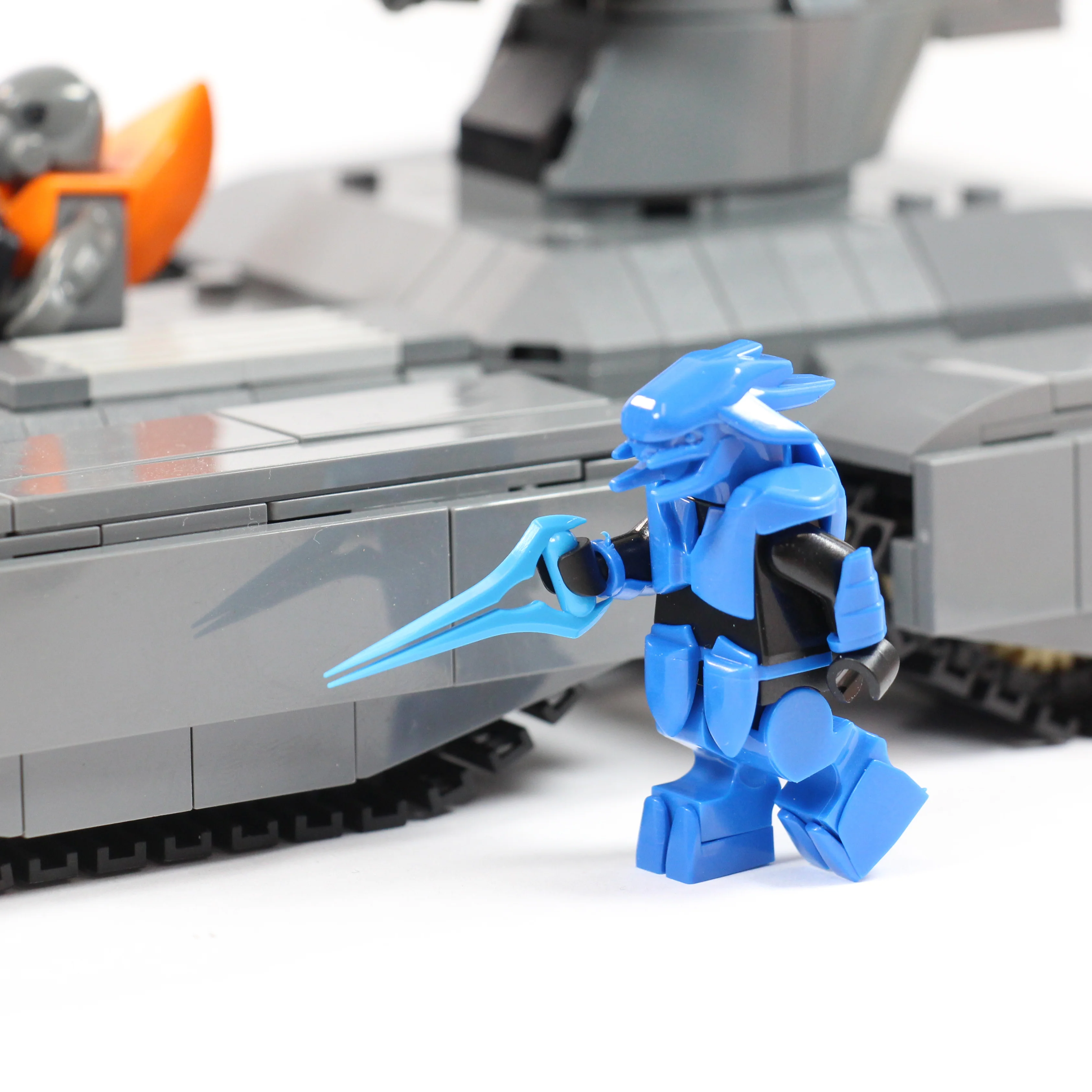 Space Marine Heavy Tank - Image 3